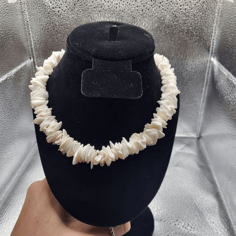 White Puka Shell Necklace 17.5"